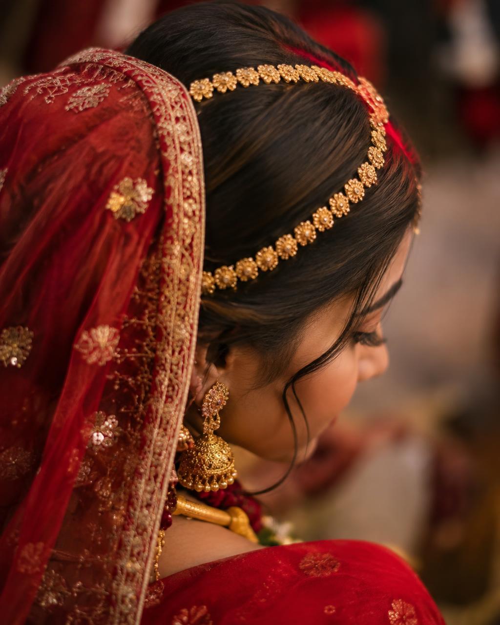 Traditional Earrings, gold